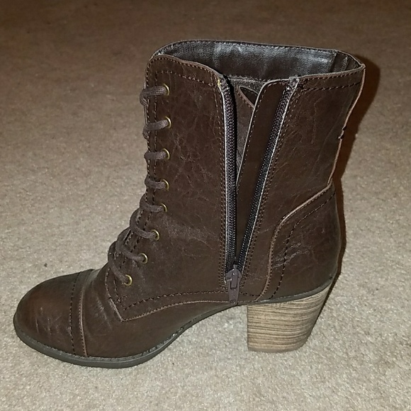 7.5 brown booties - Picture 2 of 3
